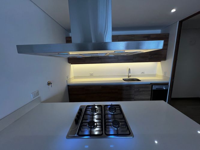 Apartaestudio en  Venta en El Poblado, Medellín - Miniatura 8