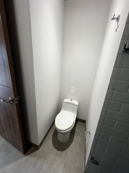 Apartaestudio en  Venta en El Poblado, Medellín - Miniatura 25