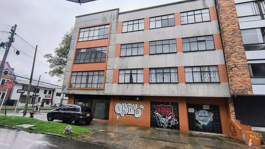 Edificio en Venta en San luis, Bogotá - Miniatura 2