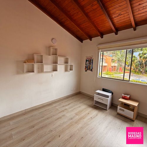 Casa en Arriendo en Envigado - Miniatura 9