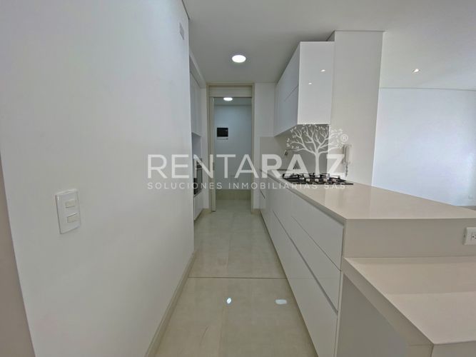 Apartaestudio en Venta en El Poblado, Medellín - Miniatura 2