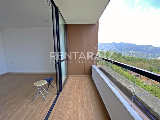 Apartaestudio en Arriendo en Loma del Escobero, Envigado - Miniatura 11