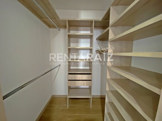 Apartaestudio en Arriendo en Loma del Escobero, Envigado - Miniatura 14