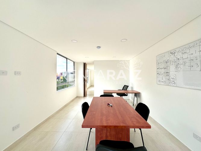 Oficina en Arriendo en El portal, Envigado - Miniatura 14