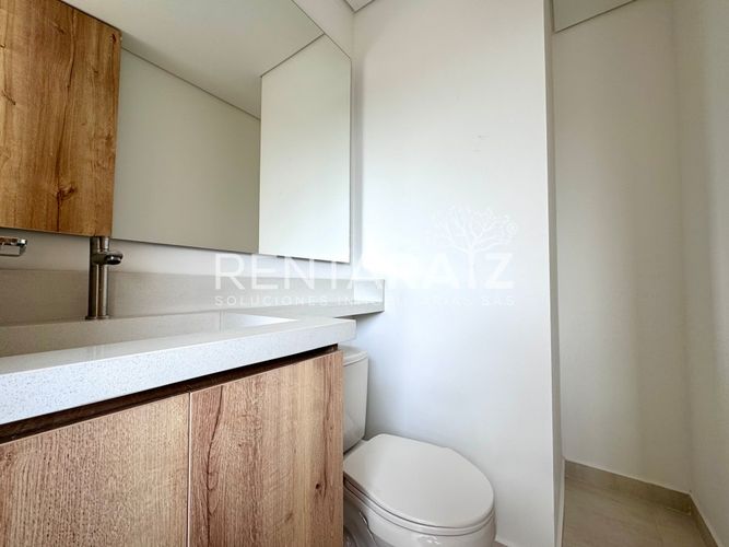 Oficina en Arriendo en El portal, Envigado - Miniatura 16