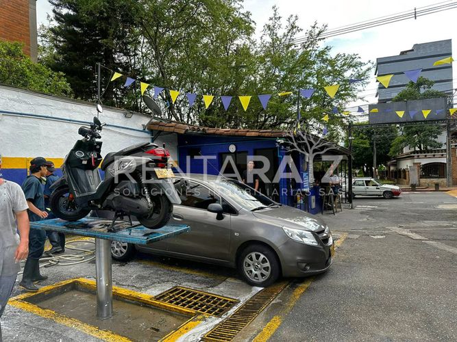 Parqueadero en Venta en Los colores, Medellín - Miniatura 4