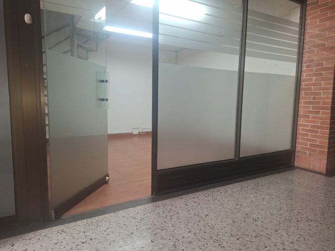 Local en Venta en Cedritos, Bogotá - Miniatura 3