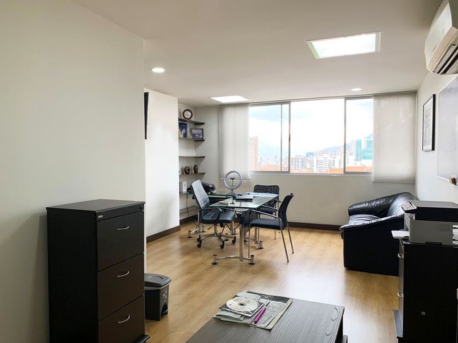 Oficina en Venta en El Poblado, Medellín - Miniatura 3