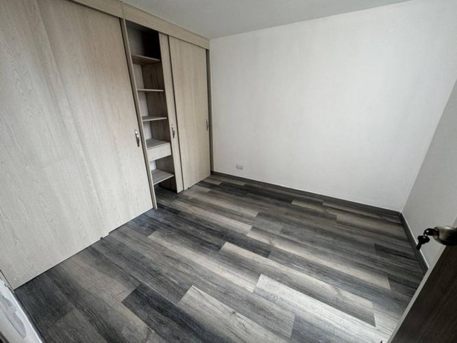 Apartamento en Arriendo en Pajarito, Medellín - Miniatura 4