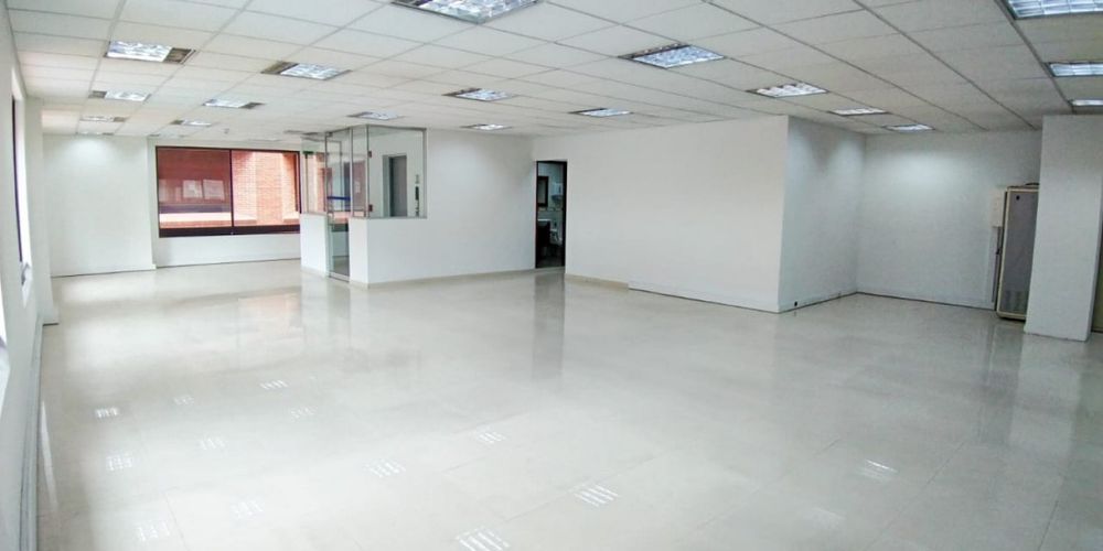 Oficina en  Arriendo en Quinta camacho, Bogotá - Miniatura 3