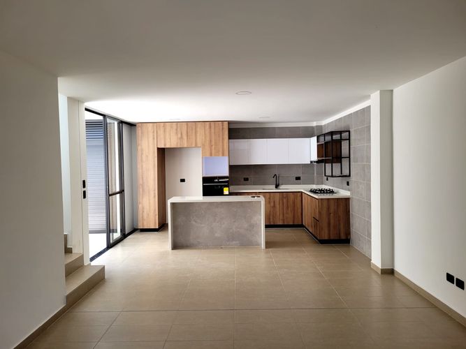 Casa en Arriendo en Cerritos, Pereira - Miniatura 4