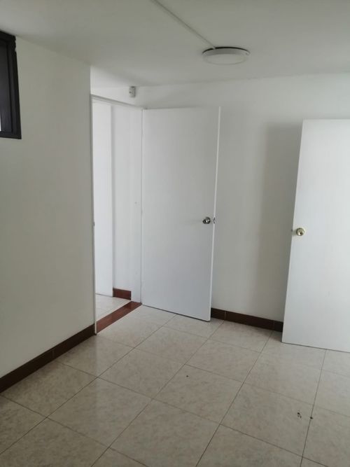 Oficina en Arriendo en Villa claudia, Bogotá - Miniatura 2