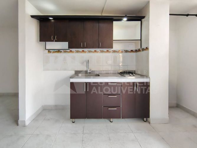 Apartaestudio en Arriendo en Suroriente, Medellín - Miniatura 2