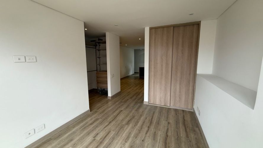 Apartaestudio en Arriendo en Chico norte, Bogotá - Miniatura 5