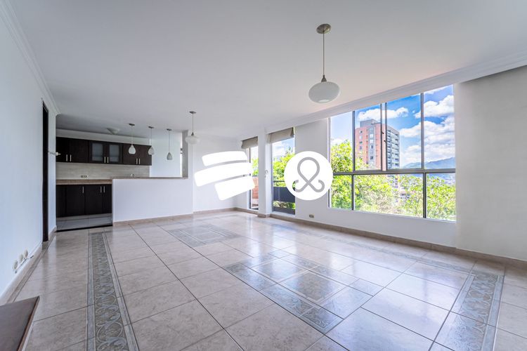 Apartamento en  Venta en Camino Verde, Envigado - Miniatura 2