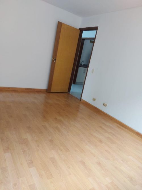 Apartaestudio en Arriendo en Pinares, Pereira - Miniatura 5