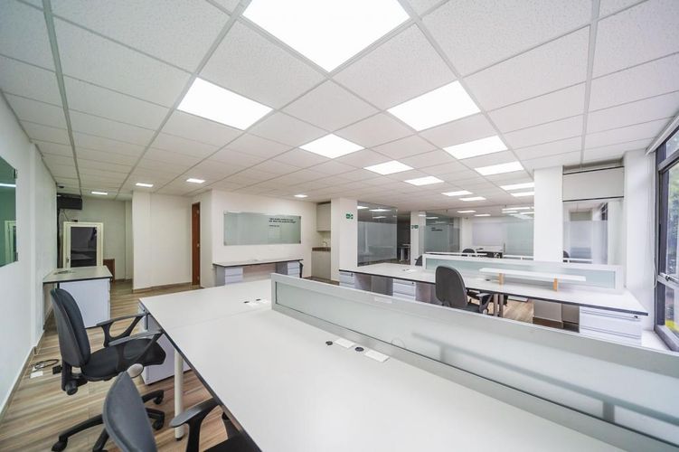 Oficina en Arriendo en Chicó Reservado, Bogotá - Miniatura 3