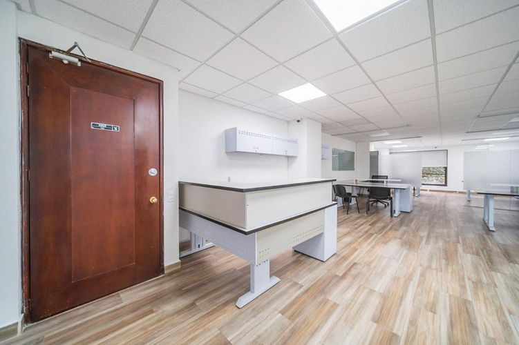 Oficina en Arriendo en Chicó Reservado, Bogotá - Miniatura 11