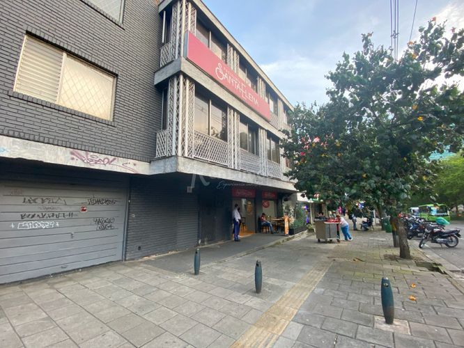 Edificio en Arriendo en El Poblado, Medellín - Miniatura 7