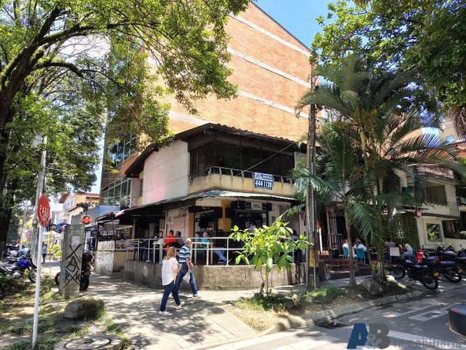 Casa en Arriendo en Laureles, Medellín - Imagen 1