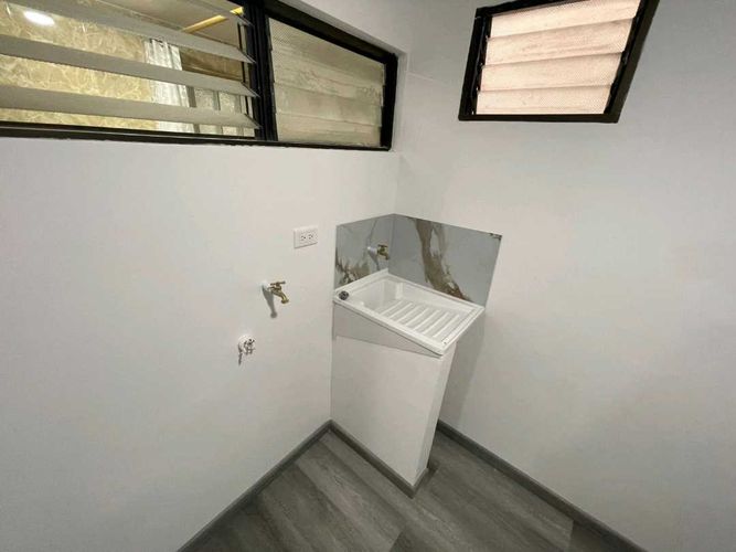 Edificio en Arriendo en Belén, Medellín - Miniatura 7