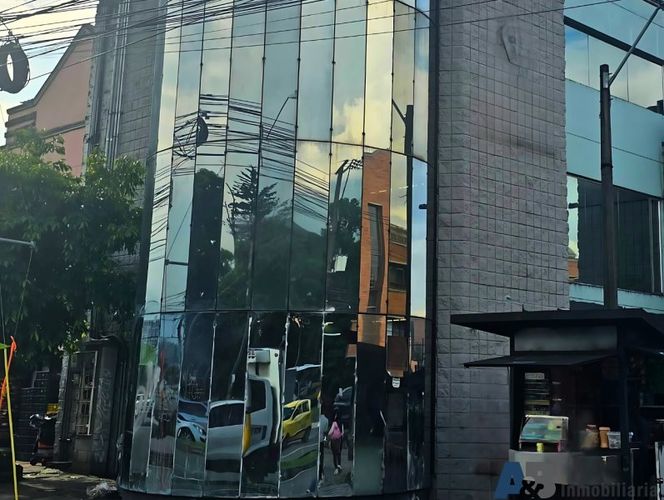 Local en Arriendo en El Poblado, Medellín - Imagen 1