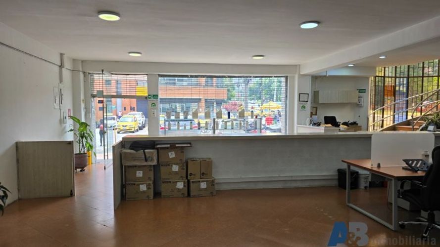 Local en Arriendo en El Poblado, Medellín - Miniatura 2