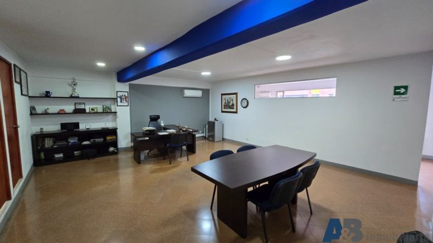 Local en Arriendo en El Poblado, Medellín - Miniatura 14