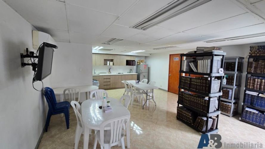 Local en Arriendo en El Poblado, Medellín - Miniatura 15
