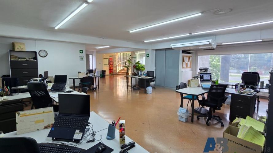 Local en Arriendo en El Poblado, Medellín - Miniatura 18