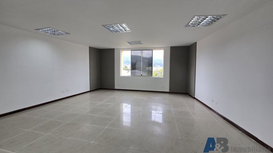 Oficina en  Arriendo en Aeropuerto, Rionegro - Miniatura 3