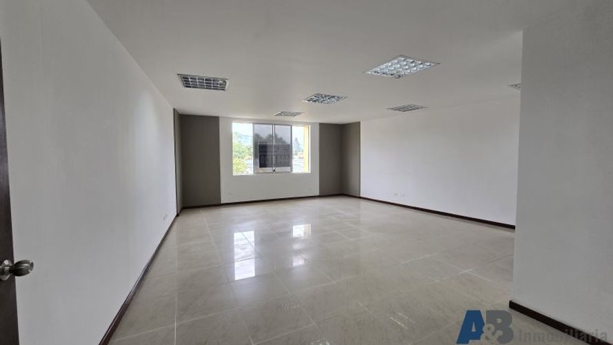 Oficina en  Arriendo en Aeropuerto, Rionegro - Miniatura 4