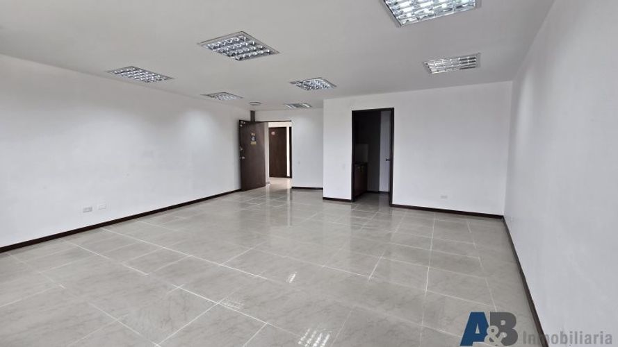 Oficina en  Arriendo en Aeropuerto, Rionegro - Miniatura 12