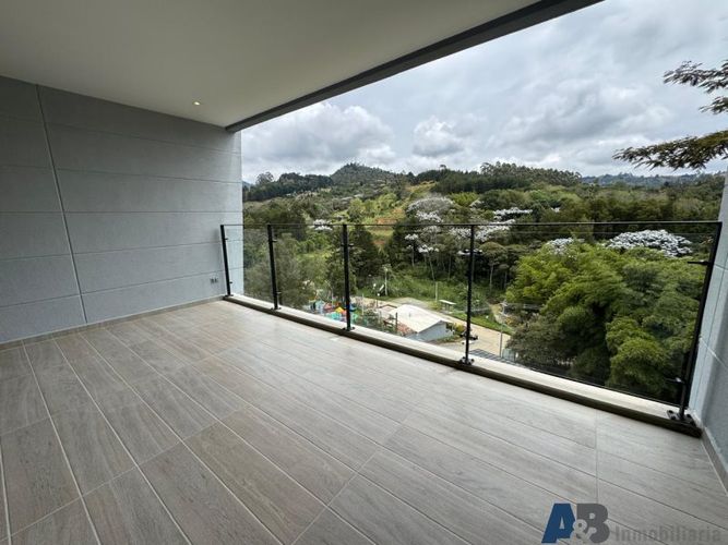 Apartamento en  Arriendo en Aeropuerto, Rionegro - Miniatura 2