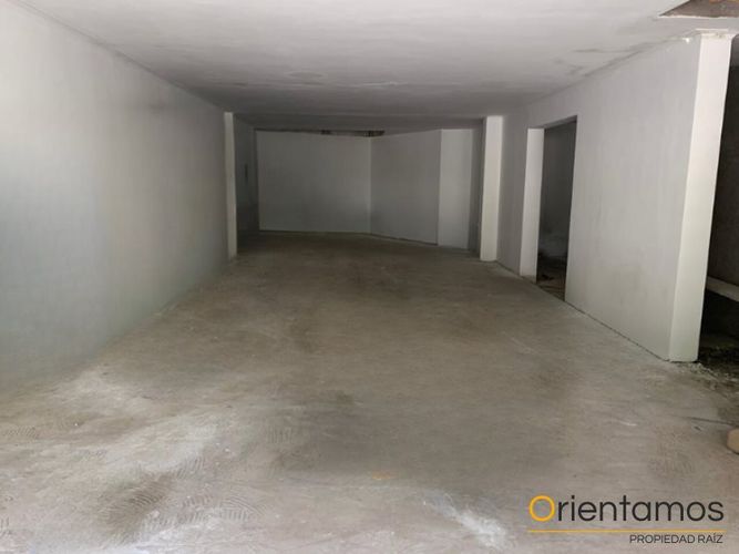 Local en arriendo en Laureles, Medellín - Miniatura 2