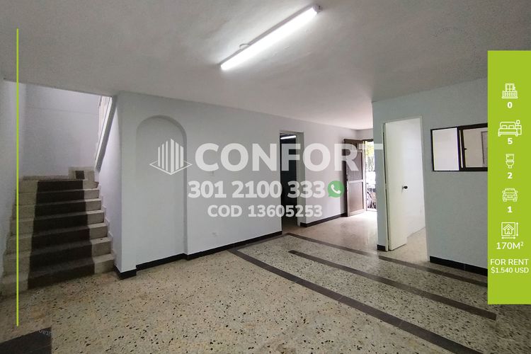 Casa en Arriendo en Conquistadores, Medellín - Imagen 1