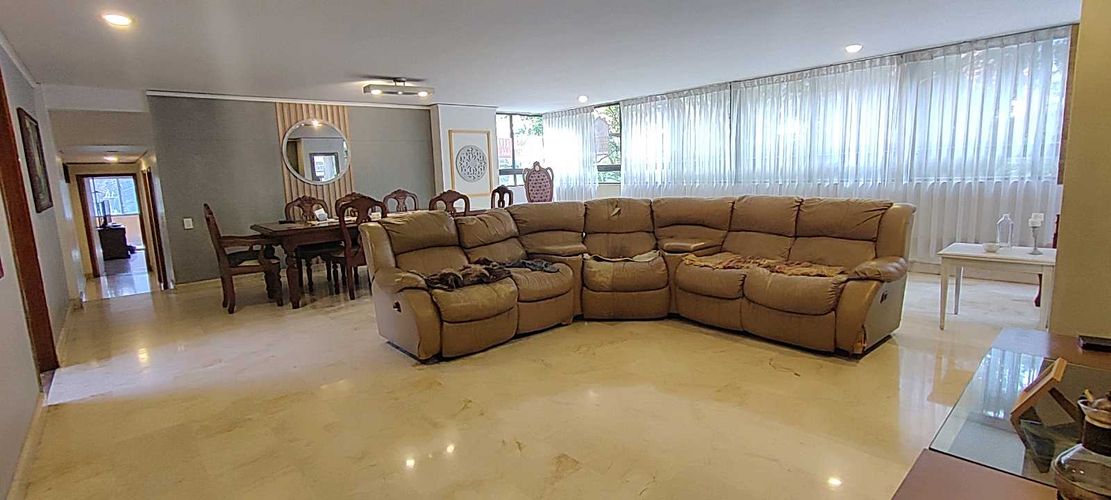 Apartamento en Arriendo en El Poblado, Medellín - Imagen 1