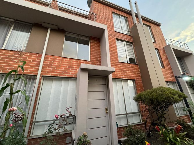Casa en Arriendo en Cantalejo, Bogotá - Imagen 1