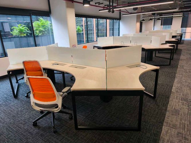 Oficina en Arriendo en Milla de Oro, Medellín - Miniatura 4