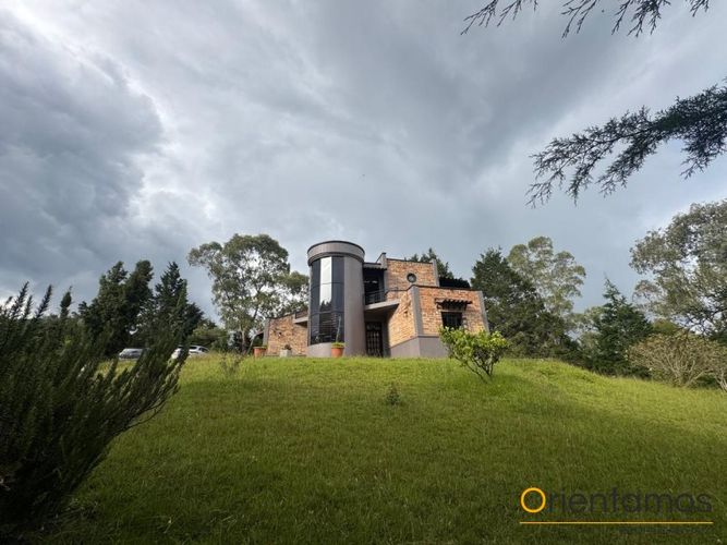 Finca en Arriendo en Santa Elena, Medellín - Miniatura 3