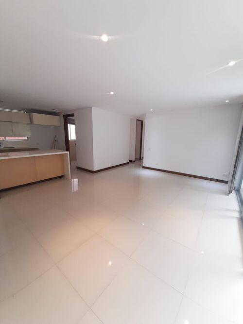 Apartamento en Arriendo en El Poblado, Medellín - Miniatura 4