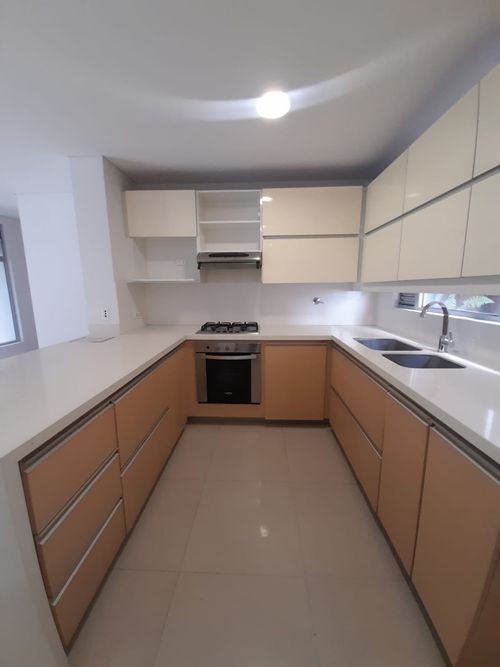 Apartamento en Arriendo en El Poblado, Medellín - Miniatura 12