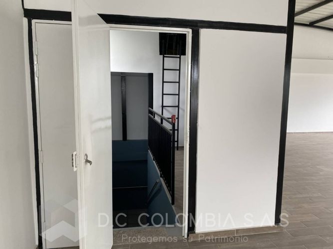 Local en Arriendo en Industrial centenario, Bogotá - Miniatura 7