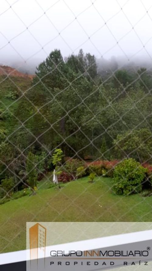 Casa en arriendo en Comuna 5, Medellín - Miniatura 8