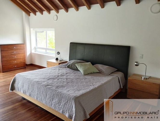 Casa en arriendo en Comuna 5, Medellín - Miniatura 13