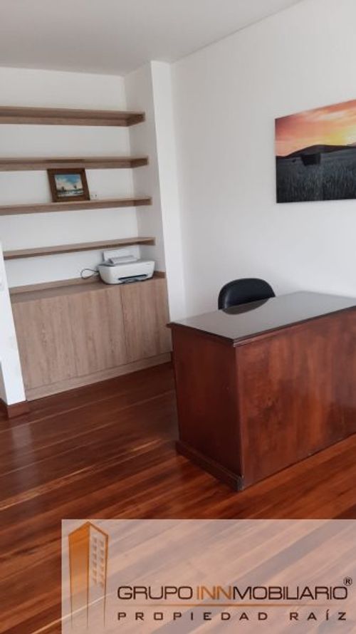 Casa en arriendo en Comuna 5, Medellín - Miniatura 18