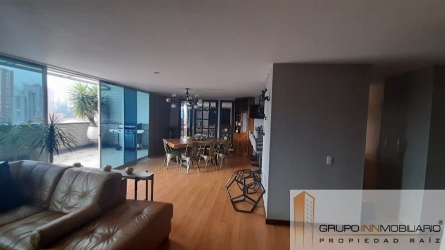 Apartamento en  Arriendo - Imagen 1