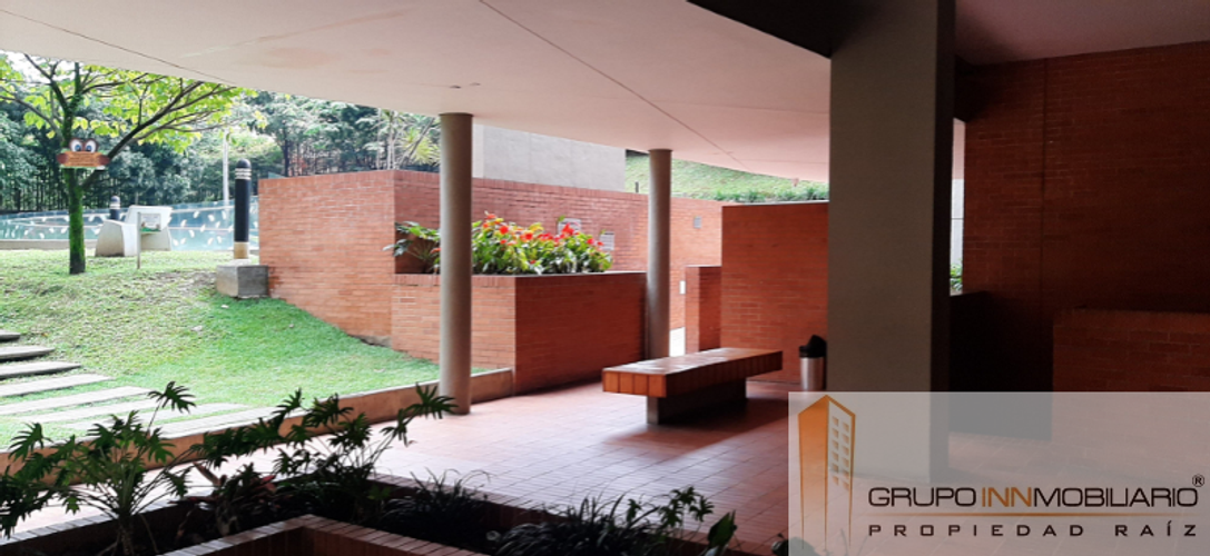 Apartamento en arriendo en El Poblado, Medellín - Miniatura 12