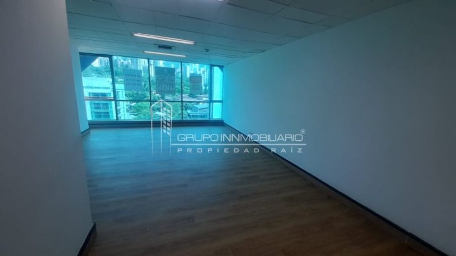 Oficina en  Venta en Milla de Oro, Medellín - Miniatura 4