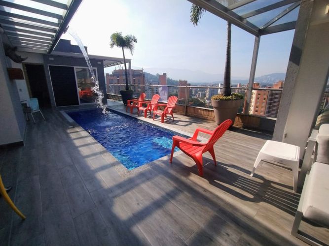 Apartamento en  Arriendo en Conquistadores, Medellín - Imagen 1